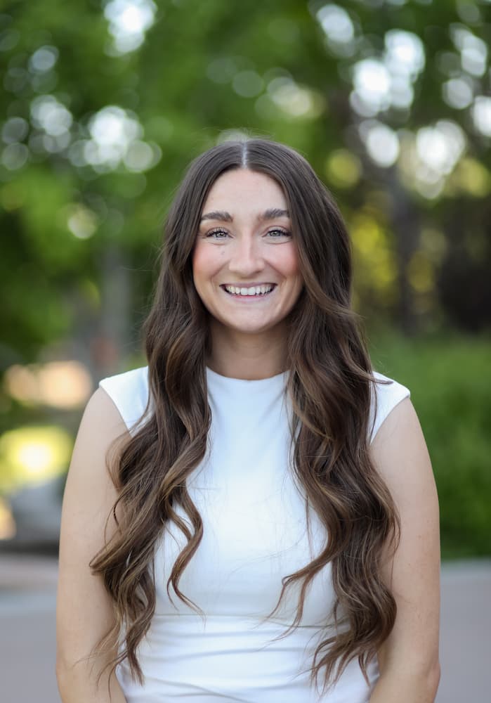 Brielle headshot (1)